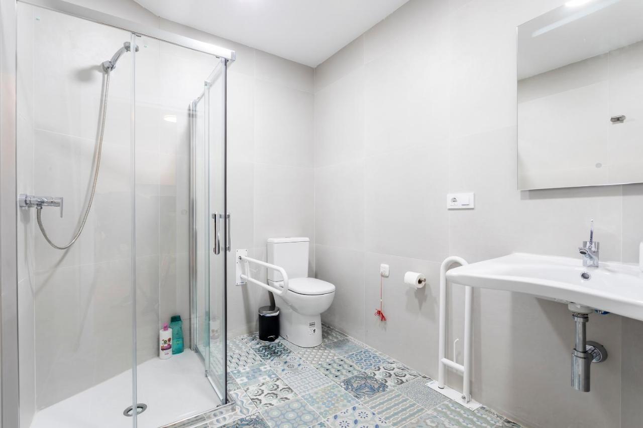 Apartament 10 Pax, Ac, Wifi Gratis, Ciudad Artes Y Ciencias Walencja Zewnętrze zdjęcie